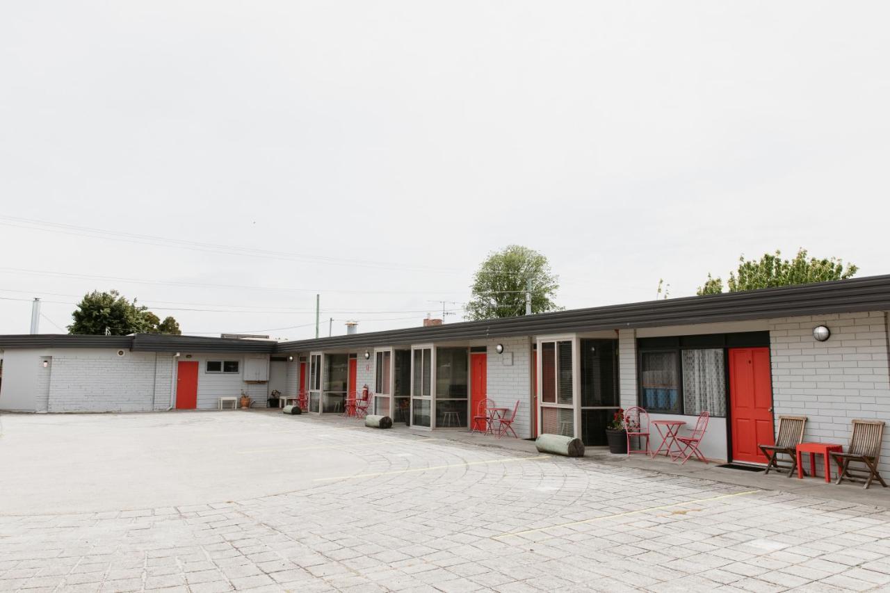 Anchor Wheel Motel Сейнт Хелънс Екстериор снимка