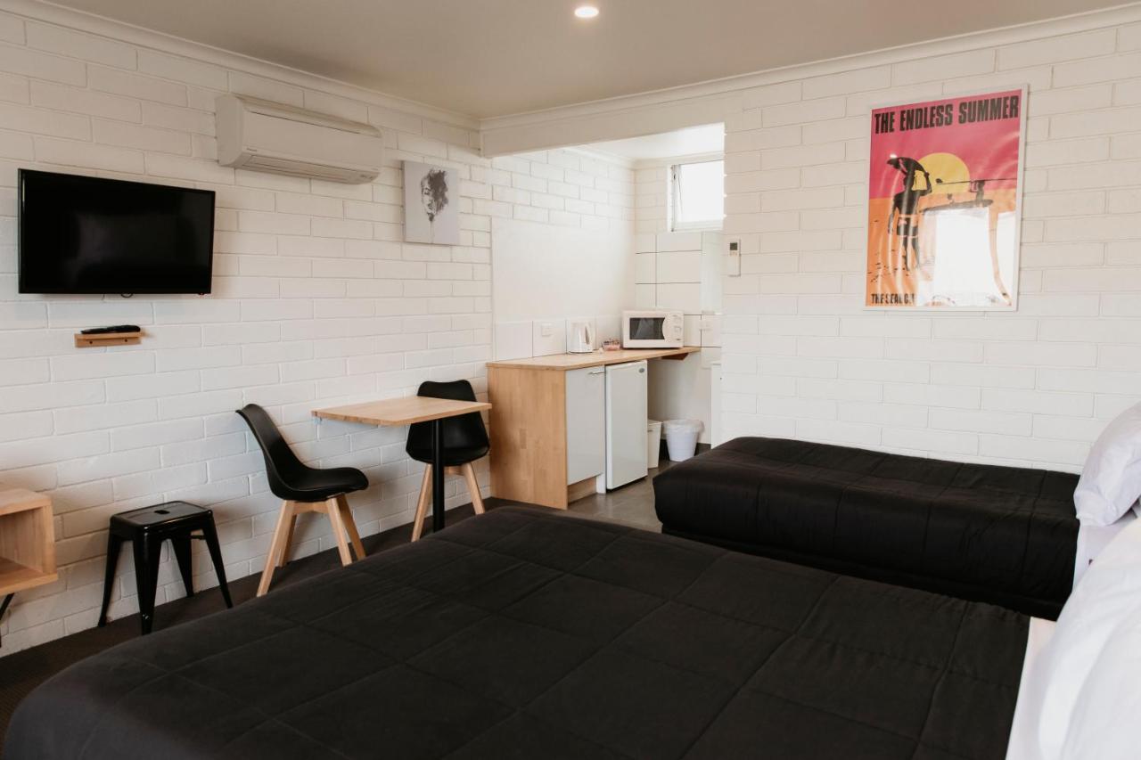 Anchor Wheel Motel Сейнт Хелънс Екстериор снимка
