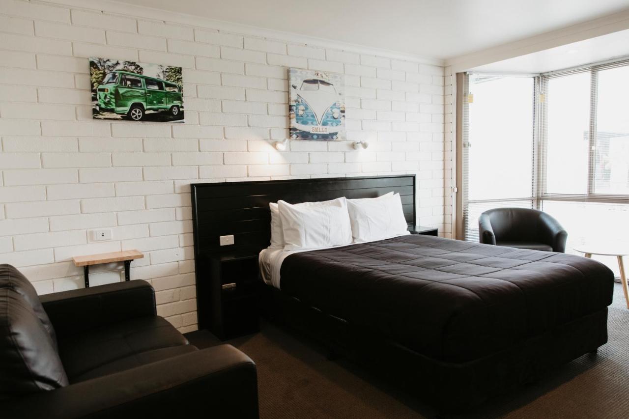 Anchor Wheel Motel Сейнт Хелънс Екстериор снимка